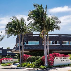 Bay Club Hotel And Marina